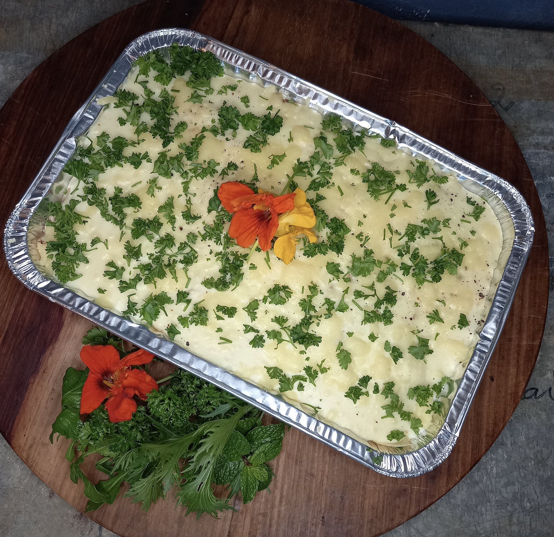 African butterfly homemade Aubergine and tomato with mozzarella bake - 6 portions Main Image